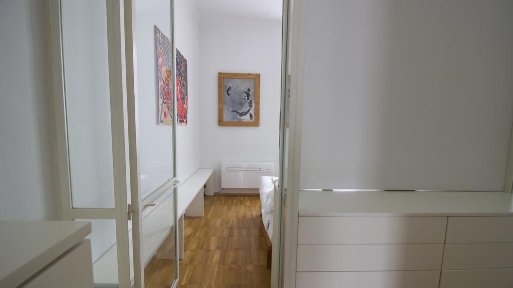 Italianway-Crema Apartment Milan Bagian luar foto